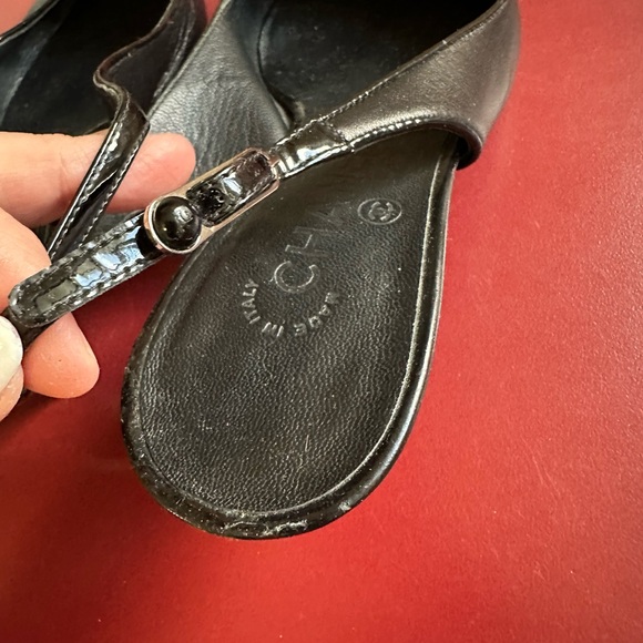 Gorgeous Chanel Black Slingback Heels. Size 38. Signature Logo. - Picture 5 of 9